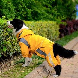 Wholesale-Pet dog raincoat large breed dog of medium size Satsuma golden border collie dog legs raincoat poncho