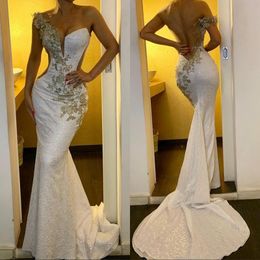 Prom Dress with Gold Lace Sequined 2020 One Shoulder Mermaid Evening Dresses applique backless Formal Party Gowns Dubai Arabic Wear