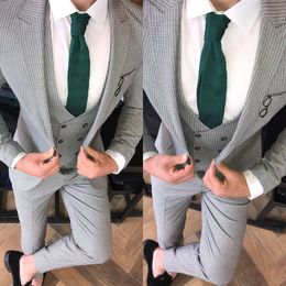 Three Pieces Wedding Tuxedos 2020 Fashion Pinstripe Blazer Slim Men Suits Custom Made One-Button Peaked Lapel Groom Wear Groomsman Set