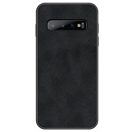 Designer Turn Fur Suede Leather Soft Car Designer Cases For iPhone 11 Pro Max 13 12 XR XS X 8 7 S21 Note 20 S20 Ultra S10