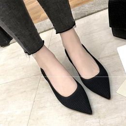 Eoeodoit Mode Atmungsaktive Stretch Pumps Spitze Zehen Med Chunky Heels Pumps Slip On Sexy V Mund Frauen Casual Büro Dame schuhe Y190706