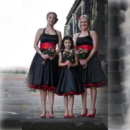 Vintage Black And Red Satin Halter Bridesmaid Dresses With Sash Sleeveless Backless Elegant Knee Length Junior Bridesmaid Dress299Q