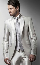 New Fashionable One Button Silver Wedding Groom Tuxedos Peak Lapel Groomsmen Mens Dinner Prom Suits (Jacket+Pants+Vest+Tie) 529