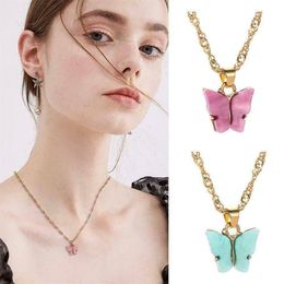 Romantic Cute Acrylic Butterfly Pendant Necklaces For Women Korean animal Charm chains Fashion Girls Jewelry Gift