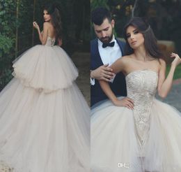 2019 Vintage Arabic Dubai Princess Wedding Dress Puffy Tulle Lace Appliqued Backless Long Tulle Bridal Gown Plus Size Custom Made