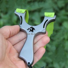 Titanium Hunting Slingshot CNC TC21 Line Cutting Outdoor Precision Shooting Slingshot Flat Rubber Band Slingshot Outdoor Games