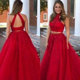 Two Pieces Prom Dresses 2019 New Beaded Halter High Neck Sleeveless Cut Out Open Back Lace Appliques Red Tulle Evening Gowns