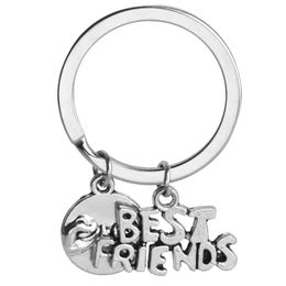 Hand-in-hand pendant with 26 Letters Fashion Lovers Keychain Guard Family Friendship Keyring Parent-child Love Jewellery