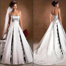 2020 New Black and White Wedding Dresses Strapless Bordados A Linha Varrer nupcial do casamento Train Backless Igreja Vestidos Custom Made BC3487