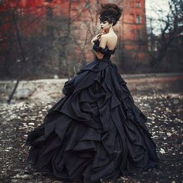 Vintage Black Ball Gown Gothic Wedding Dresses Off Shoulder Ruffles Draped Tiered Skirt 2019 Custom Plus Size Bridal Gowns219b