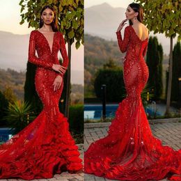 Sparkly Red Mermaid Prom Dresses Deep V Neck Long Sleeve Sequins Appliqued Evening Dress Tiered Ruffles Party Runway Fashion Gowns