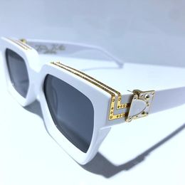 Luxury MillionAIRE M96006WN Full Frame Vintage Designer Steampunk  Sunglasses For Men With Shiny Gold Logo And Gold Plated Top From Eyxb,  $26.06