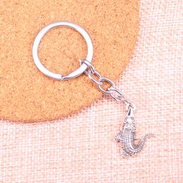 New Keychain 26*20mm crocodile alligator Pendants DIY Men Car Key Chain Ring Holder Keyring Souvenir Jewellery Gift