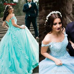 Arabic Dubai Ball Gown Quinceanera Dresses Elegant Off Shoulder Appliques Pearls Beaded Long Formal Pageant Evening Gowns Sweet 16 Dress