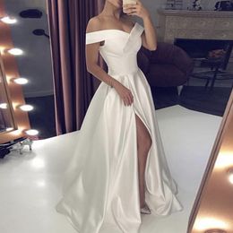 Einfache Brautkleider 2020 Satin vom Schulterbrautkleid geteiltem Spalt Rückenloser Vestido de noiva Custom Made Plus Size305o