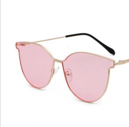 Wholesale-New trend fashion sunglasses ocean film street beat sunglasses full frame butterfly metal frame glasses men and women