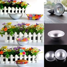 1000pcs/lot Hot 3D Aluminum Ball Sphere Cake Pan Tin DIY Baking Pastry Ball Mold Tools Mould Kitchen Molds Bath Bomb Bakeware LX2009