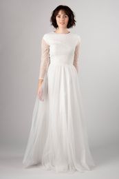 2019 New A-line Lace Tulle Modest Wedding Dress With long Sleeves Floor Length Simple Boho Informal Wedding Gown Custom Made