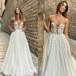 sexy floral wedding dresses sweetheart sleeveless sweep train sequins lace appliqued bridal gown tulle custom made robes de marie hot sell