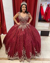 Burgundy Lace Beaded Quinceanera Prom Dresses Off Shoulder Luxurious Vintage Evening Party Sweet 16 Dress ZJ110