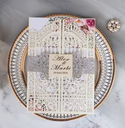 Laser Cut Wedding Invitations Customised Belt With Gates Roses Folded Wedding Invitation Cards With Envelopes BW-HK341