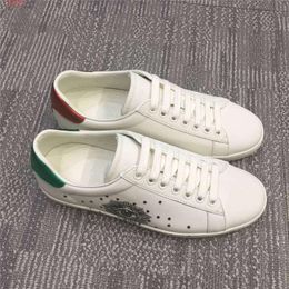 Hot Sale-The latest men sports shoes, Matte leather With Colourful stars men shoes, outdoor travel jogging hiking sports shoes