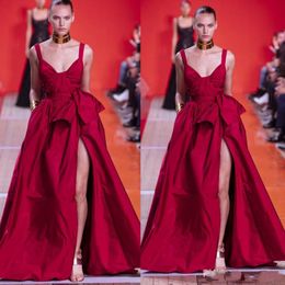-2020 Elie Saab Red Abendkleider Sexy Spaghetti Vorderseite Split Rüschen Pagenat Promi-Kleider A-Linie Runway Fashion Abendkleid
