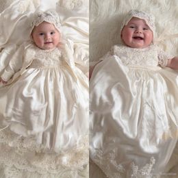 Vintage Cheap Flower Girl Dresses For Baby Girls Lace Appliqued Long Sleeve Pearls Dresses First Communication Christening Gowns