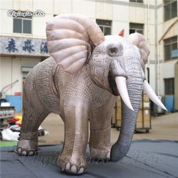 Outdoor Parade Performance Aufblasbarer Elefant Luftgeblasenes Tiermaskottchen Riesiger grauer Elefant für Zoo- und Zirkusshow