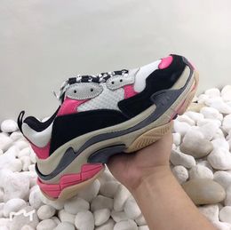 Designer-sual Shoes Mesh Trainers for Old Dad Triple S Party Trendy Shoes Daily Lifestyle Skateboarding shoe