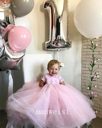 High Low Ball Gowns Girls Pageant Dresses Lace Appliques V-neck Long Sleeves Kids Wedding Dress Court Train Formal Flower Girl Gown