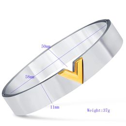 Fashion- Simple Design Titanium Stainless Steel Initial Letter V Womens Cuff Bangle Bracelet Birthday Jewellery Gifts for Women Wholesale