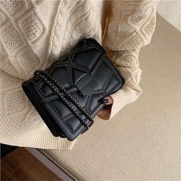 2024designer Vintage Leather Small Shoulder Messenger Bags for Women Luxury Chain Lock Crossbody Bag Lady Travel Hand Feminina