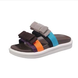 Designer-p Beach Slippers Casual Bow Summer Sandals Slipper Indoor Outdoor Flip-flops Beach Platform Shoes