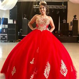 Stylish Red Lace Appliqued Ball Gown Quinceanera Dresses Sweetheart Neck Beaded Sweet 16 Dress Tulle Sweep Train Masquerade Gowns