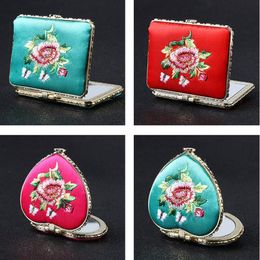 Portable Mini Vintage Makeup Mirrors Compact Pocket Floral Mirror Two-side Folding Make Up Mirror Cosmetic Tool F3770
