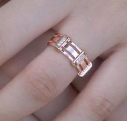 Wholesale-New Designer Women's gold plated rings Europe and American hot sale trend engagement wedding Bridal luxury Jewellery wedding ring