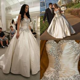 Champagne Vintage Satin Ball Gown Wedding Dress 2020 Sweetheart Bridal Gown Lace Up Crystal Beaded Wedding Dresses Custom Made