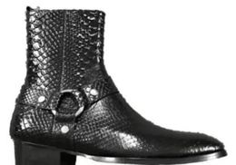 2019 Nuovi stivali maschili con punta a punta pelle di serpente stampa caviglia uomo scarpe da festa moda uomo stivaletti tacco basso scarpe eleganti