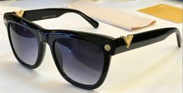Luxury-Latest style fashion designer sunglasses top quality square frame selling popular style uv400 protection eyewear for women 090