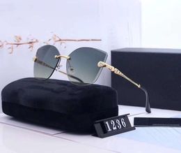 Whole-Womens Designer Sunglasses Luxury Sunglasses Adumbral Sun Google Glasses Style C1236 7 Colours Optional High Quality with264H