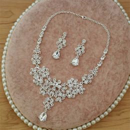 Bling Bling Set Crowns Necklace Earrings Alloy Crystal Sequined Bridal Jewellery Accessories Wedding Tiaras Headpieces Suit250t