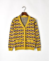 Fashion-2018 Yellow Bees Jacquard Women's Cardigans Brand Same Style Gold Line Buttons Women's Sweaters DH081418