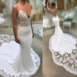Sexy Spaghetti Straps Mermaid Wedding Dresses Beach Backless Chapel Train Lace Applique Bridal Gowns Vintage Garden Wedding Gowns