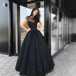 2020 New Black Evening Gowns Sheer Sweetheart Neck Short Sleeves Tulle Floor Length Pearls A Line Vestido Party Prom Dresses 1498