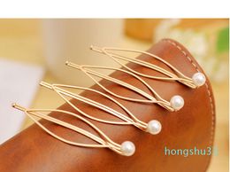 Designer-Simple Hair Clips & Barrettes atmospheric European and American wind act the role ofing is tasted Joker pearl gold hairpin clip wholesale