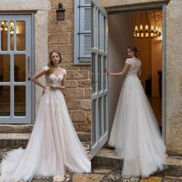 2020 Modern Doria Karlozi Wedding Dresses Short Sleeve Illusion Bodice Applique Abiti Da Sposa A Line Sweep Train Tulle Bride Dress