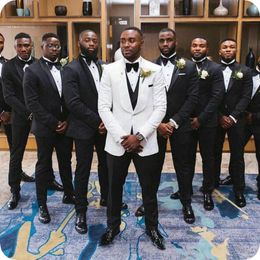 White Black Men Suits Wedding Suits Bridegroom Mens Suits Custom Made Slim Fit Formal Groom Groomsmen Tuxedo Blazer Best Man Terno Masculino