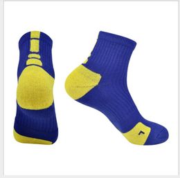 Towel bottom sports socks breathable sweat absorption to help elite basketball socks