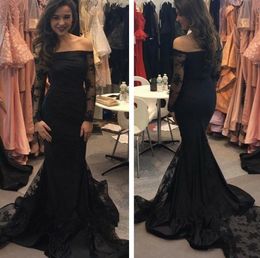 Modest Black Full Lace Mermaid Prom Dresses Off Shoulder Trumpet Court Train Girls Arabic Formal Red Carpet Dress Evening Party Gowns